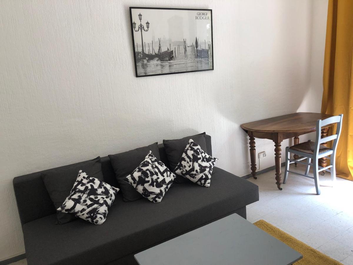Appartement De Charme Avignon Centre Historique Terrasse Et Balcon Place Pie المظهر الخارجي الصورة